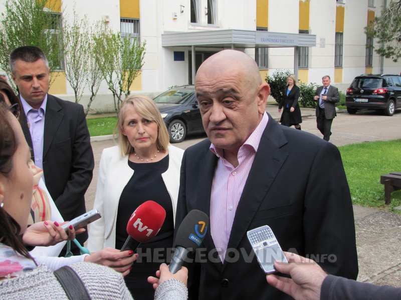 Vjekoslav Bevanda, Zoran Milanović, Vjekoslav Bevanda, Vijeće ministara BiH, Vjekoslav Bevanda, akcize, proračun, Proračun BIH, Vjekoslav Bevanda, Vjekoslav Bevanda, turisti, Vjekoslav Bevanda, Vjekoslav Bevanda, Denis Zvizdić, Vjekoslav Bevanda, Vjekoslav Bevanda, Vjekoslav Bevanda