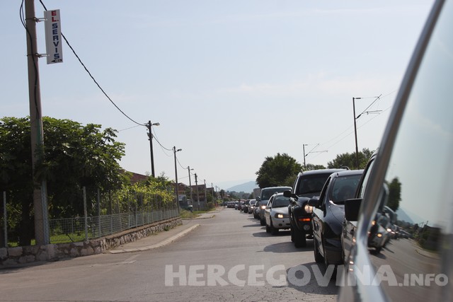 Gabela, Gabela polje, granični prijelaz