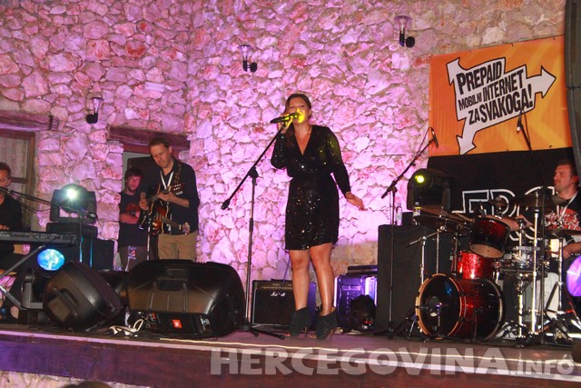 Nina Badrić, demant, ljubav, Nina Badrić, konkurencija, Jelena Rozga, Severina