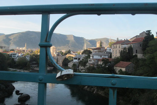 Mostar, atrakcija, katanac, Lučki most