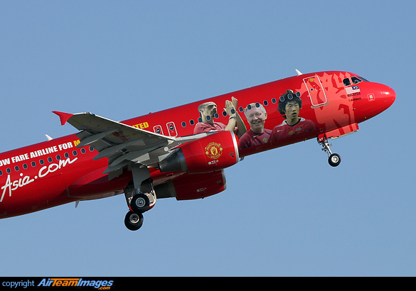 Manchester United, Airbus A321, prilikom slijetanja zrakoplova, odgoda slijetanja, Rio Ferdinand