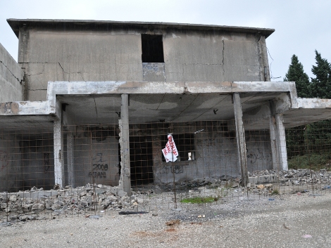 vandali, Ploče, upozorenje