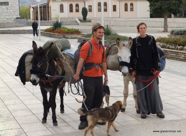 par iz Francuske, Međugorje, kroz južnu Europu, dvoje mladih, želja za putovanjima, ljubav
