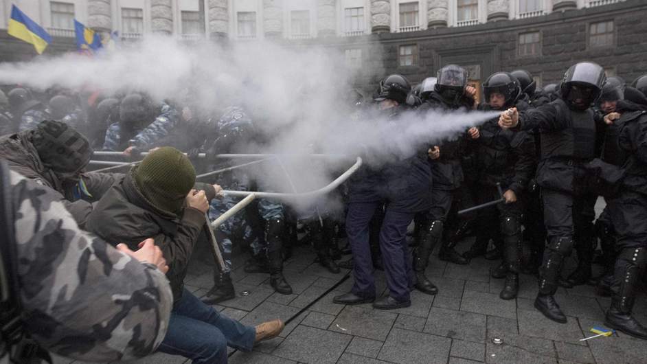 ukrajina, Viktor Janukovič, Julija Timošenko, prosvjednici, sukobi sa policijom