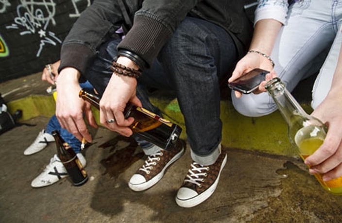 maloljetnici, alkohol, cigarete, kazne, Hrvatska