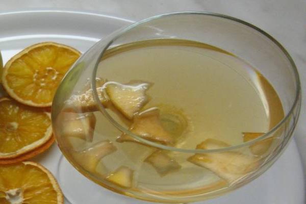 kuhano vino, jabuke, hladni dani