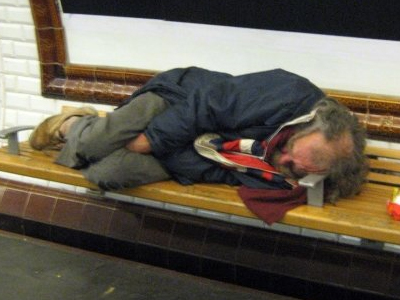 zimski grad, Mostar, beskućnici, humanitarne akcije i apeli, Minores, franjevci, beskućnici, susreti za mlade, beskućnik, crkva