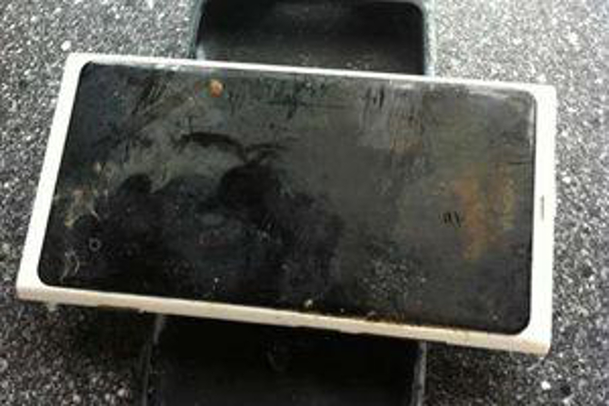 Nokia Lumia 800, smartphone, nokia, tehnologija