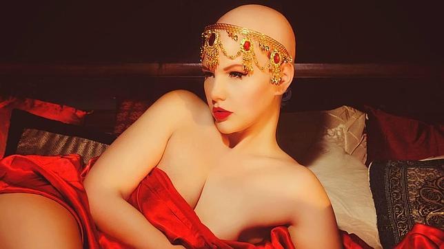 Elly Mayday, manekenka, bolest, Dijagnoza, karcinom, problem raka jajnika