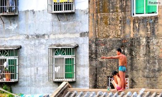 djevojka, krov, ljubav