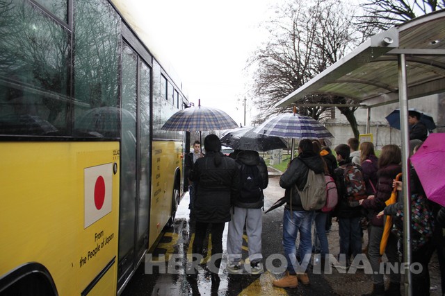 Vojno, djeca, prosvjed, škola, Ljubo Bešlić, prijevoz učenika, Mostar, Smeće, prijevoz učenika, Mostar, djeca rast, škola, Mostar štrajk, štrajk, škole, prijevoz učenika, autoprijevoz
