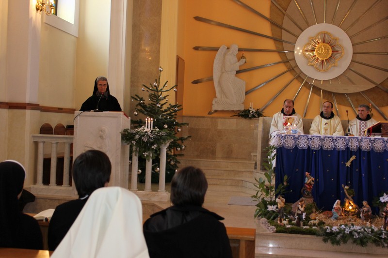 na svetkovinu Svete Obitelji, Školske sestre franjevke, franjevački samostan u Mostaru.