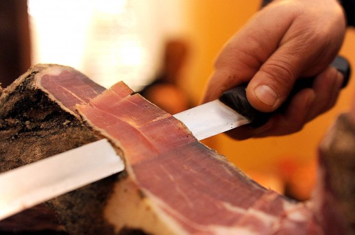 pršut, Europska Komisija, Slovenija, Istarski pršut, Istarski pršut, pršut, Internacionalni sajam pršuta (ISAP), Tomislavgrad, krađa, krađe, suho meso, sušnica, pršut, pršuti, Drniš, Međuarodni festival pršuta , Istarski pršut, pršuti, pršut, oznaka izvornosti, pršuti, pršut, autohtoni proizvod, autohtoni hrvatski proizvod