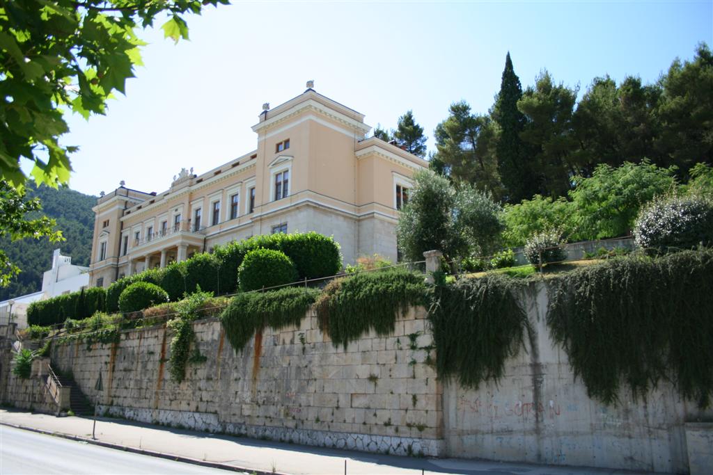 biskupija, Neredi u Mostaru