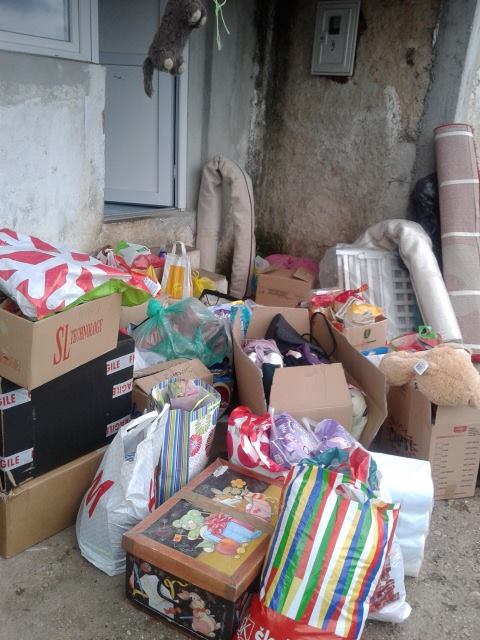 mostarske mame, humanitarne akcije i apeli, Facebook