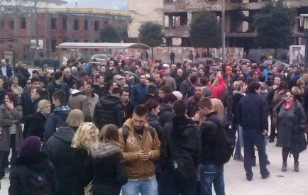 plenum građana, održavanje, Mostar, policija, prosvjed, Mostar, prosvjedi