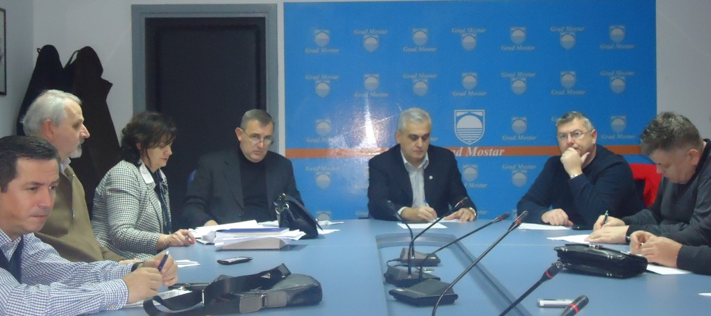 odlagalište smeća, Ljubo Bešlić, Stožer civilne zaštite Grada Mostara