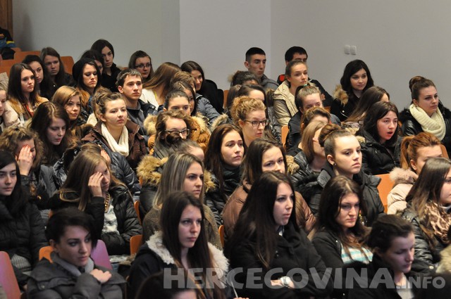 medicinska škola, pobačaj, zakon o pobačaju, uzroci pobačaja, učenice, učenici, franjevački samostan u Mostaru., crkva sv.Petra i Pavla