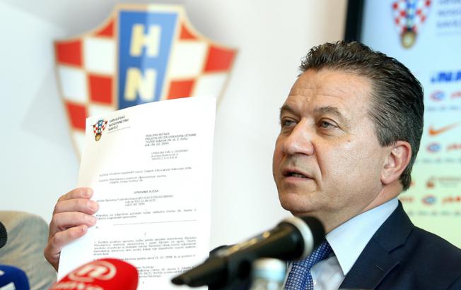 Damir Vrbanović, FIFA, UEFA, HNS, Sportska inspekcija, Sukob HNS-a s Vladom