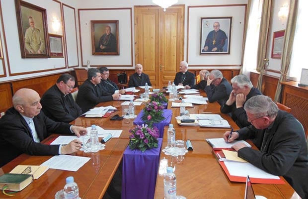biskup Ratko Perić, biskup komarica, Kardinal Vinko Puljić, Mostar, biskupska konferencija