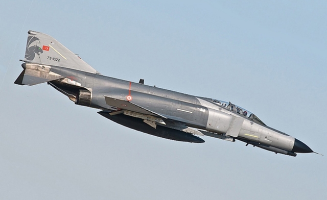 Turski dužnosnici, sirijski zrakoplov, sirijski pobunjenici, Sirija, Francois Hollande, Francuski predsjednik, Ekstremisti ISIL-a, ISIL, zračni napadi, sirijski sukob, Sirija, Sirijska vojska, sirijsko ratište, Sirija, pad zrakoplova, Ekstremisti iz ISIL-a, Sirija, Damask, rat u siriji