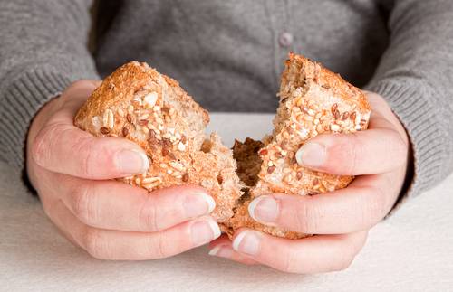 uskrsni ponedjeljak, Uskrs, gladan, siromaštvo, Mostar, bijeli kruh, kruh, tosti kruh, kruh, bijeli kruh, Isus, Isus Krist, kruh, vatikanski kruh, religija, vjerovanje, pakiranja, namirnice, sunčani vitamin , istraživanje, kruh, sol, šteta, proteinski kruh, kruh, recept, kruh, domaći kruh