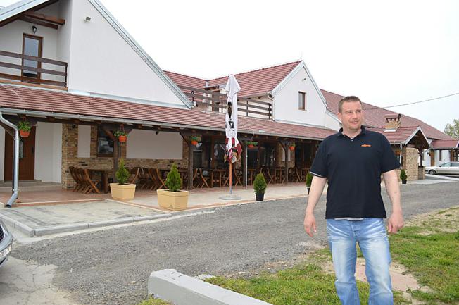 obitelj Đurkov, iseljavaje, Dalj, Gastronomska posebnost, Stari mlin, Ime mini hotela