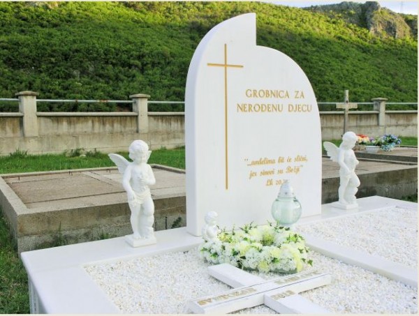 Mostar, grobnica, djeca