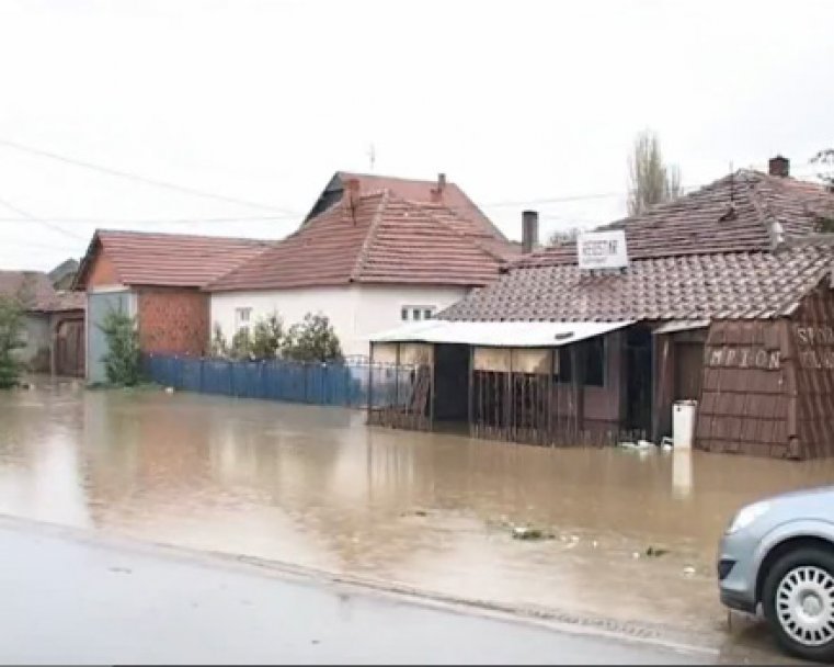 Srbija, poplave, MUP Srbije, zbog odrona i klizišta, milijunske štete, utapanje, majka, djeca, poplave, BIH, Čitluk, poplave, pomoć, poplave, pomoć, Srbija, Aleksandar Vučić, poplave, nestanak, poplave, maglaj