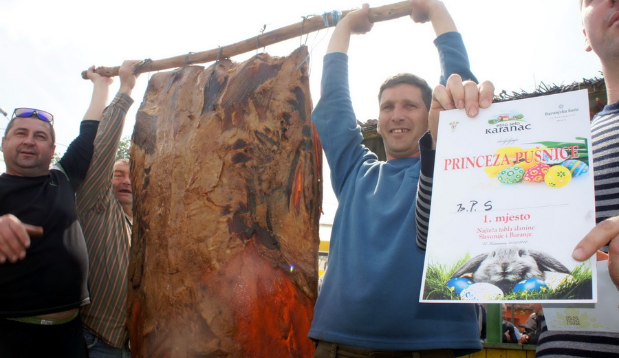 princeza pušnice, slanina, kotlić, svinjske nogice, divljač, fišijada