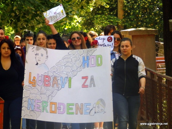 Mostar, hod ljubavi, molitva