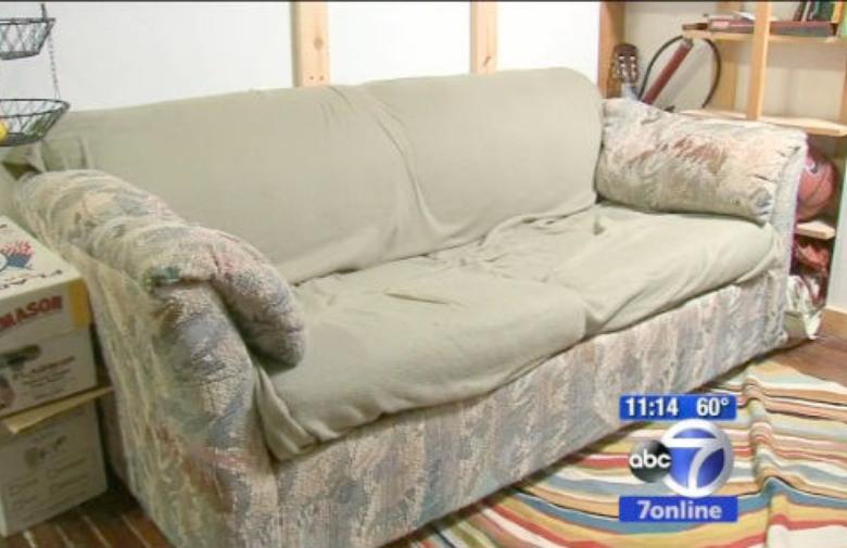 studenti, kauč, iznenađenje