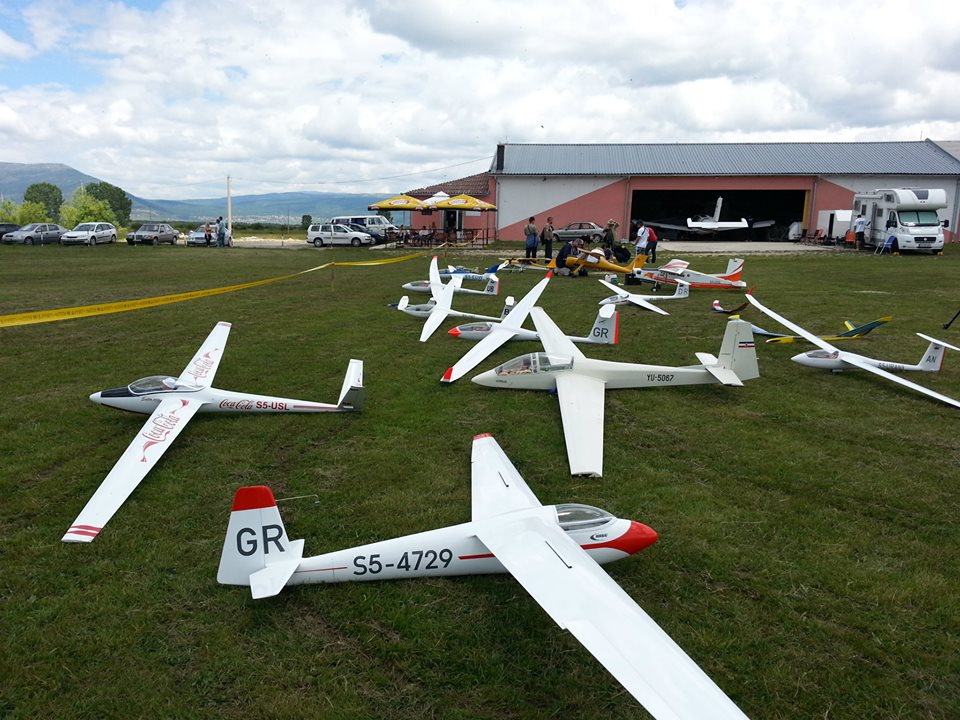 Aerodrom "Stipe Krišto", Livno, granični policajci, carinsko osoblje, UNO BiH, aero miting, aeroklub, modelari, mostarsko blato