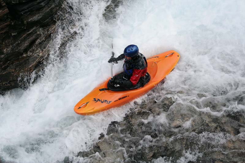 poginuo muškarac, HGSS, nastradao kajakaš, prilikom vožnje kajacima, rijeka Mrežnica, nastradao kajakaš, rijeka Mrežnica, u Općini Tounj