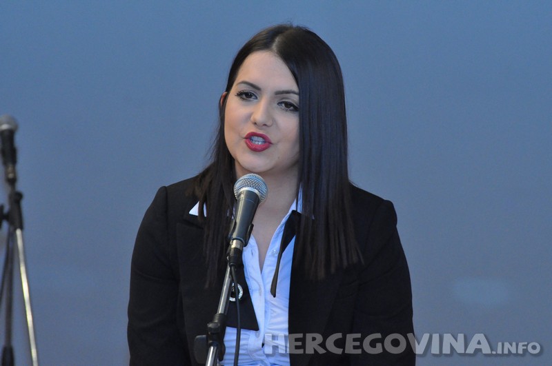 Marina Radoš, miki, Marina Radoš, Marina Radoš, Mostar, Marina Radoš, osmjeh, Marina Radoš, Marina Radoš, Marina Radoš, Marina Radoš, ljudi, Marina Radoš, miki, Marina Radoš, Mostar, Marina Radoš, Marina Radoš, Fra Dado Milas hercegovački franjevac, Marina Radoš, Marina Radoš, oprost, Marina Radoš, žene, Marina Radoš, snijeg, duvno