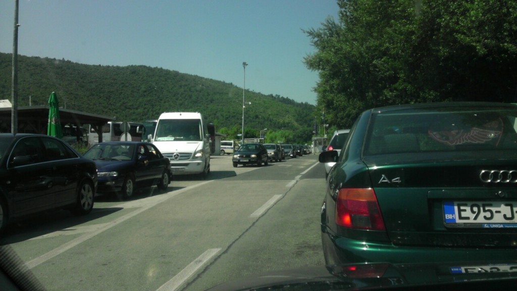 Doljani, GP Doljani, granični prijelazi, GP Doljani, Doljani, Doljani, granica, čekanje, GP Doljani, Doljani, stanje na cestama, GP Doljani, stanje na putevima, GP Doljani, Doljani, GP Doljani, GP Doljani, GP Doljani, MGP Doljani, gužva, gužve, prometna gužva, GP Doljani, GP Doljani, granični prijelazi, granični policajci, granični policajac, granični prijelaz doljani