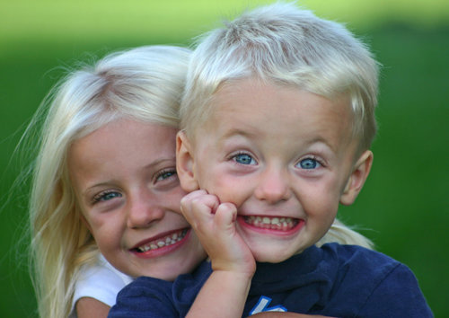 brat i sestra, ljubomora, roditelj