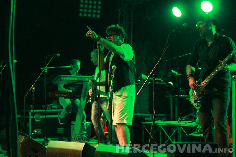 Crvena jabuka i Halid Bešlić napravili noć za pamćenje