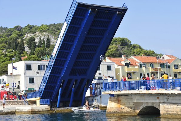 most podignut