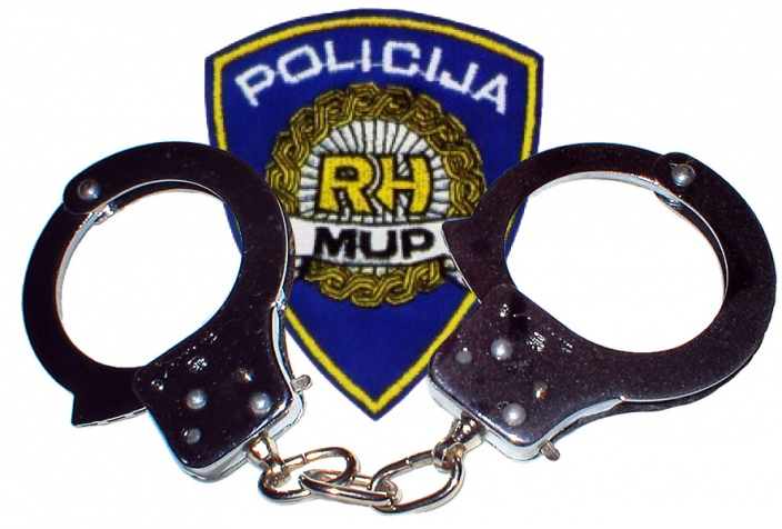 Porečka policija, neriješeni međususjedski odnosi