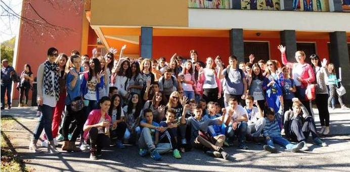 Grude, Sovići, škola, posjeta