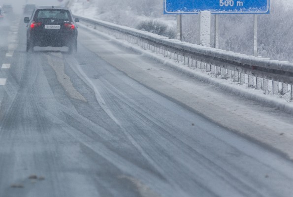 vozači, oprez, snijeg