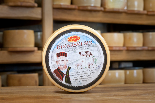 Sirana Gligora, Dinarski sir, World Cheese Awards