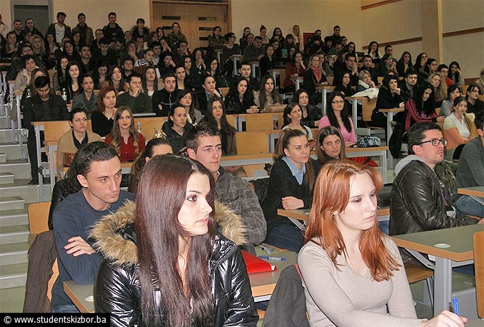 Mostar, tečajevi, studentski zbor