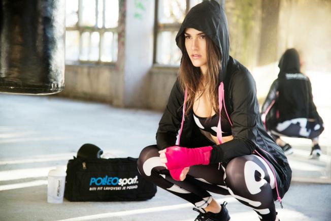 Lana Jurčević, fitness vježbe, čučnjevi, Preskakanje konopca