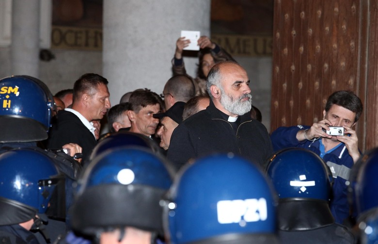 prosvjed, branitelji, Zagreb, Pater Ike Mandurić, branitelji, prosvjed