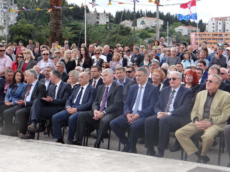 dr. Dragan Čović, dr. Franjo Tuđman, Franjo Tuđman, Ploče