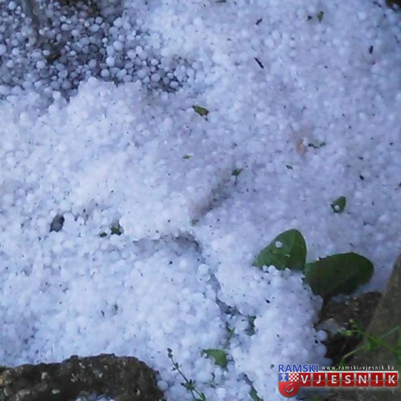 Nakon mraza, gotovo iz vedra neba krupa u Donjoj Rami i pljusak u Prozoru oštetili usjeve