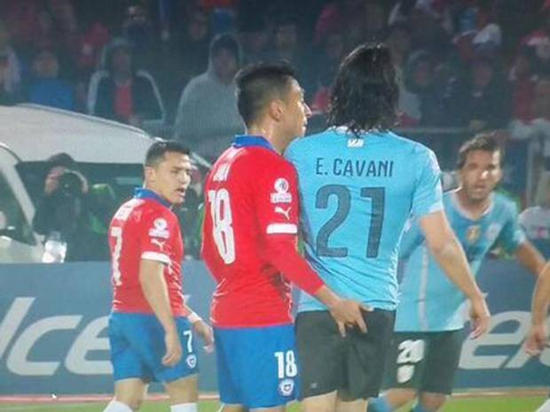  Gonzalo Jara , Edinson Cavani, Copa America
