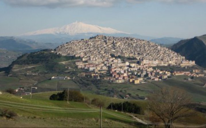 selo na siciliji